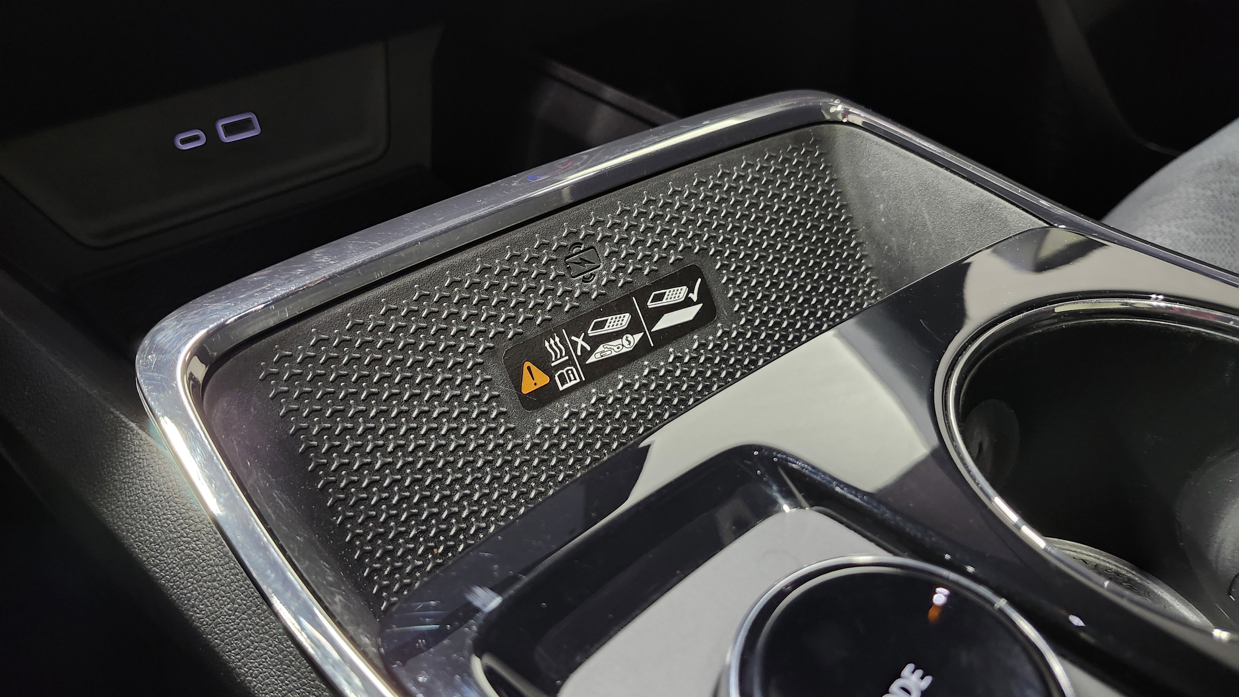 Used 2025 Chevrolet Equinox RS w/ Safety and Technology Package image 11