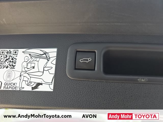 Used 2023 Toyota Highlander Platinum FWD image 36