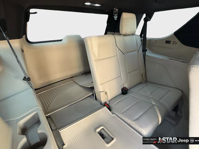 Used 2024 Cadillac Escalade Premium Luxury w/ LPO, Floor Liner Package image 26