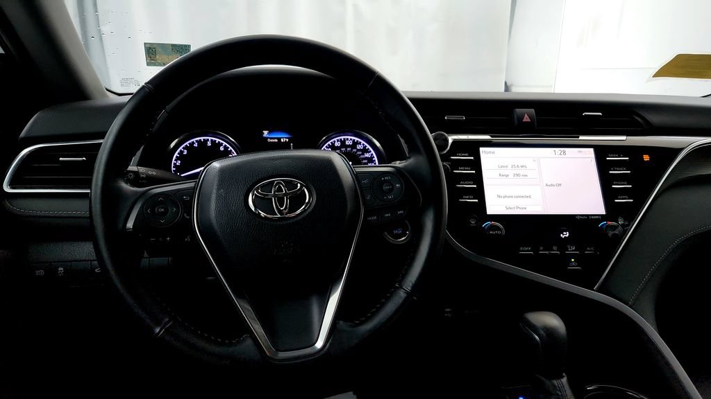 Used 2018 Toyota Camry SE w/ Audio Package FWD image 27
