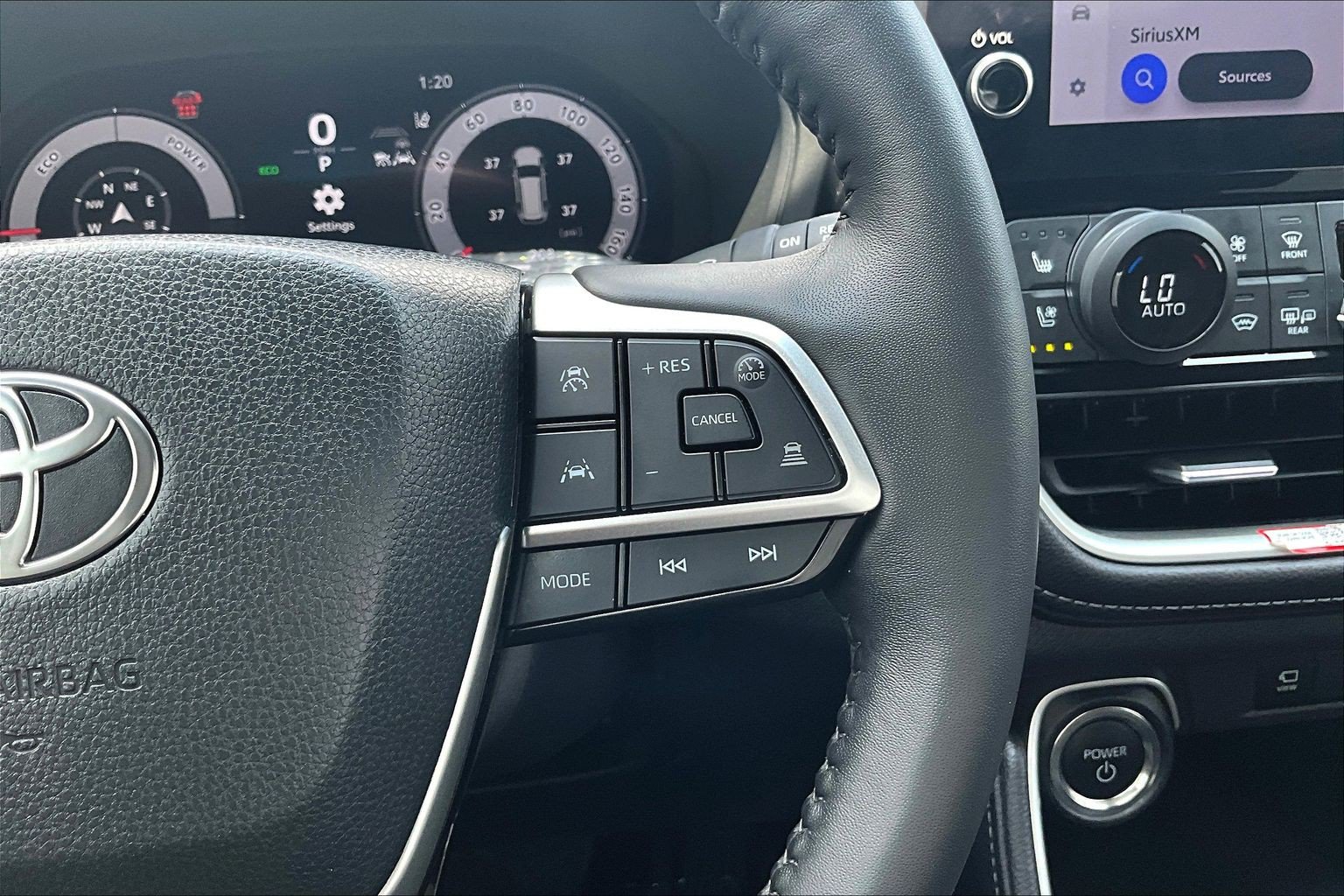 Used 2025 Toyota Grand Highlander AWD Hybrid image 21