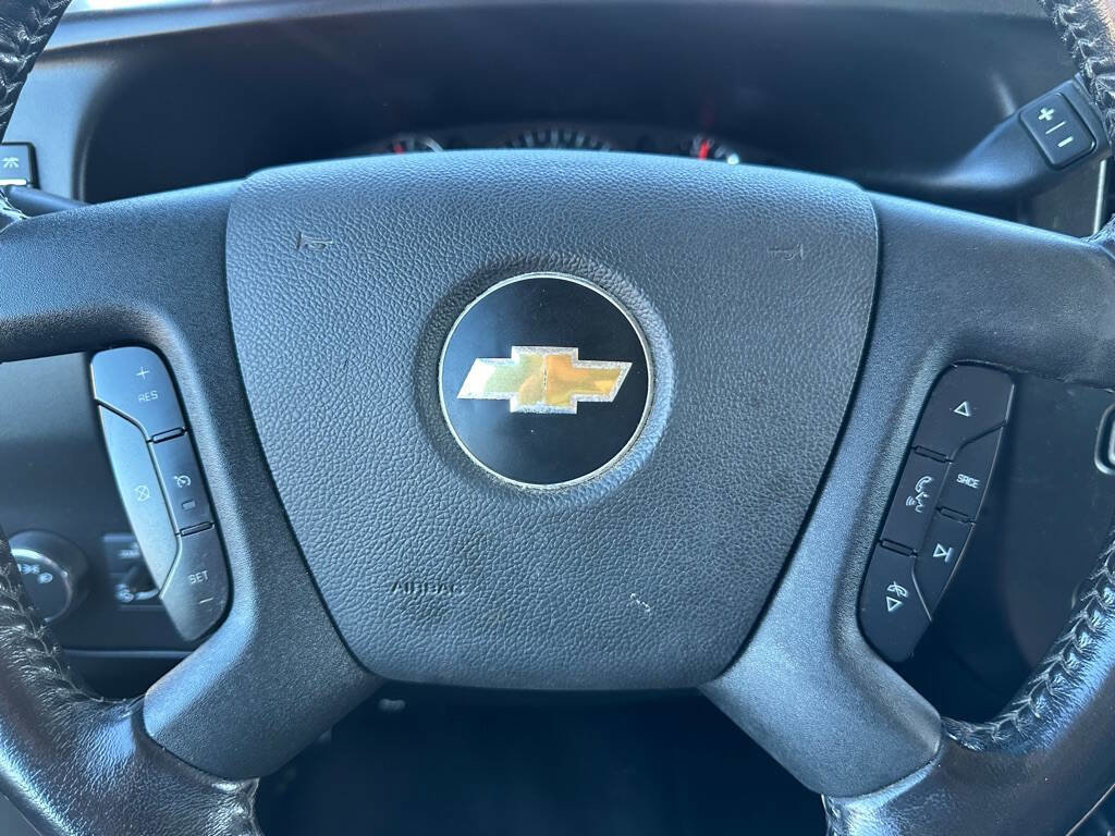 Used 2021 Chevrolet Express 2500 w/ Enhanced Convenience Package image 12