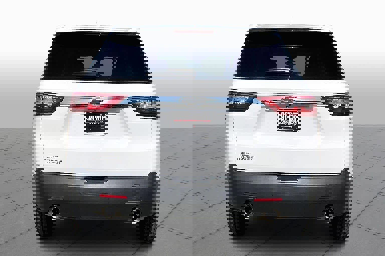 Used 2020 Chevrolet Traverse LS image 5