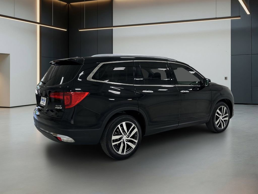 Used 2017 Honda Pilot Elite image 5