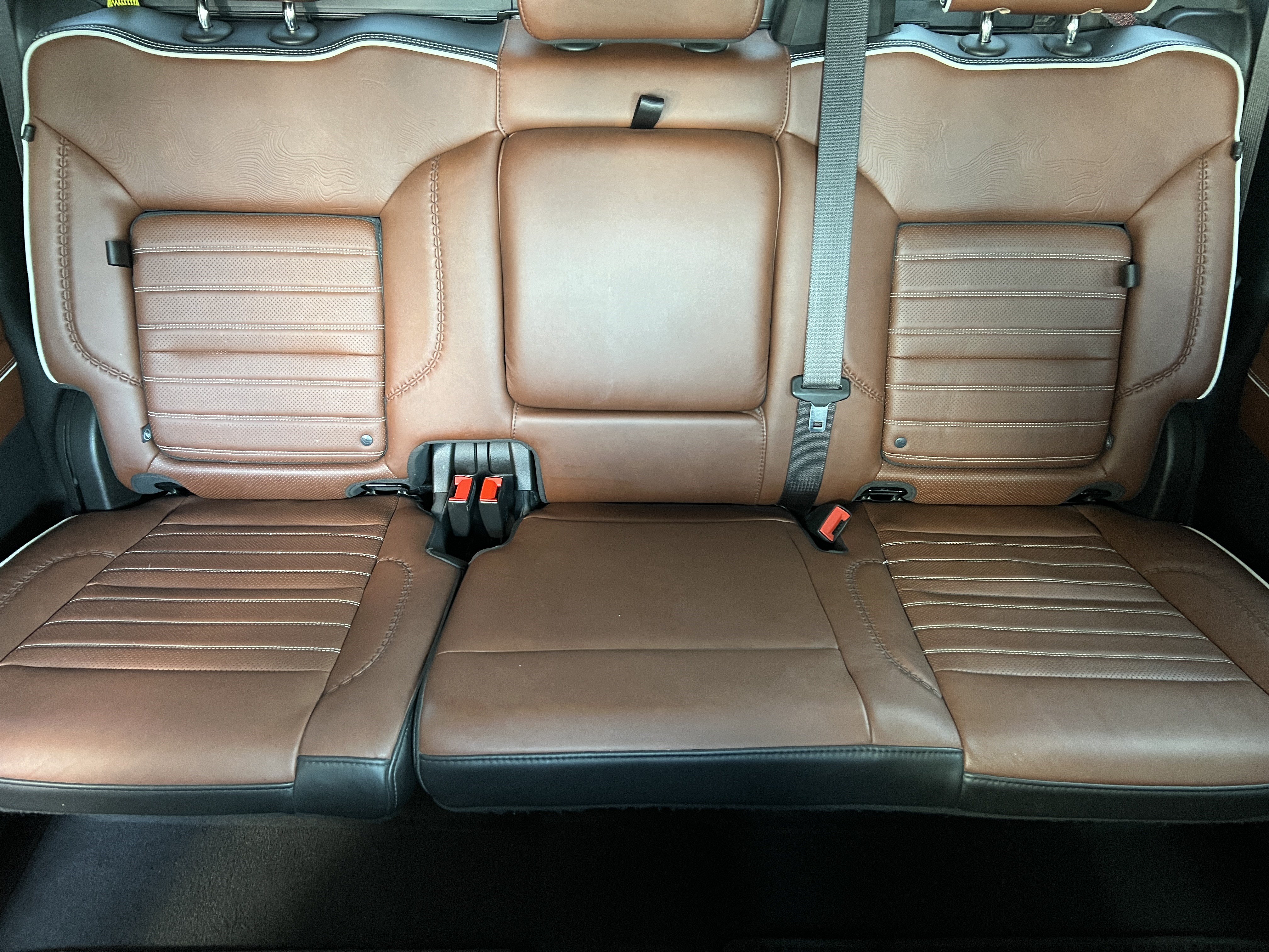 Used 2024 GMC Sierra 2500 Denali Ultimate w/ Max Trailering Package AWD/4WD image 16