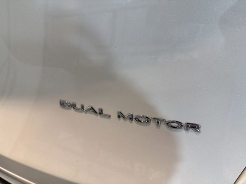 Used 2023 Tesla Model Y Long Range image 11