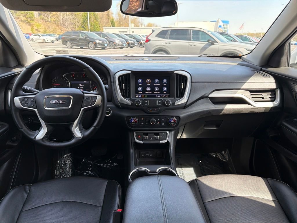 Used 2024 GMC Terrain SLT image 15