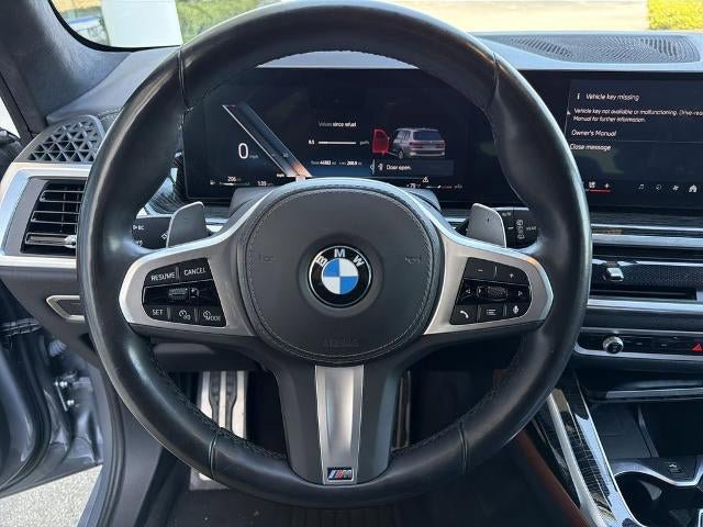 Used 2024 BMW X7 xDrive40i w/ M Sport Package AWD/4WD image 29
