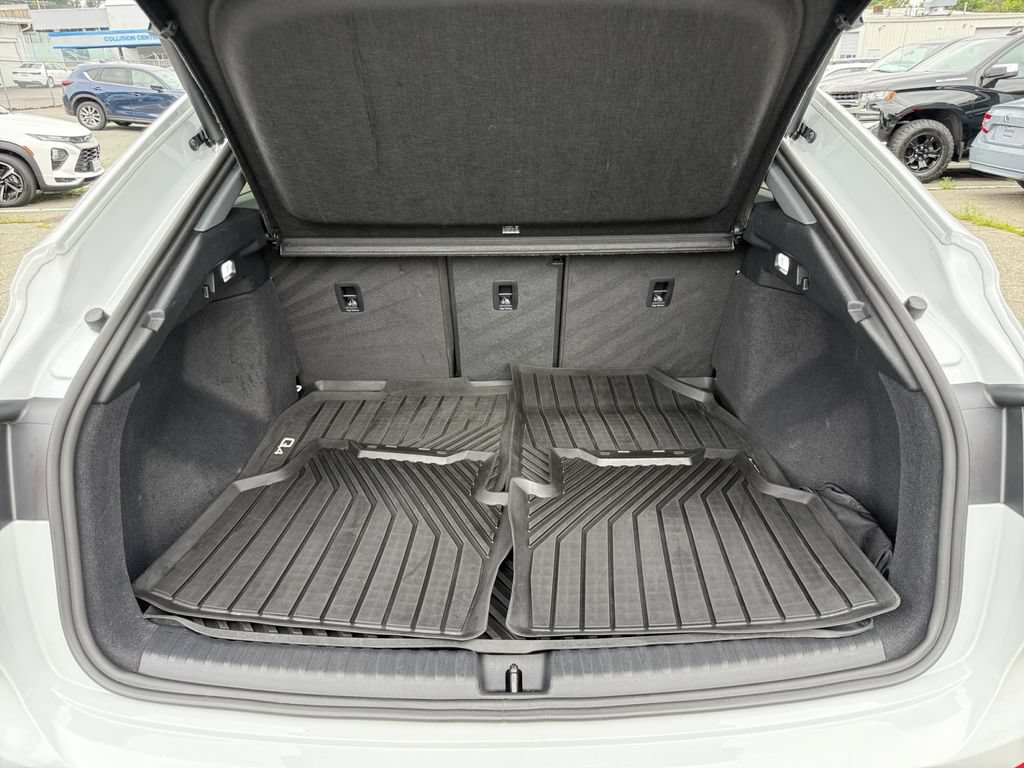 Used 2023 Audi Q4 e-tron Premium Plus w/ Premium Plus AWD/4WD image 23