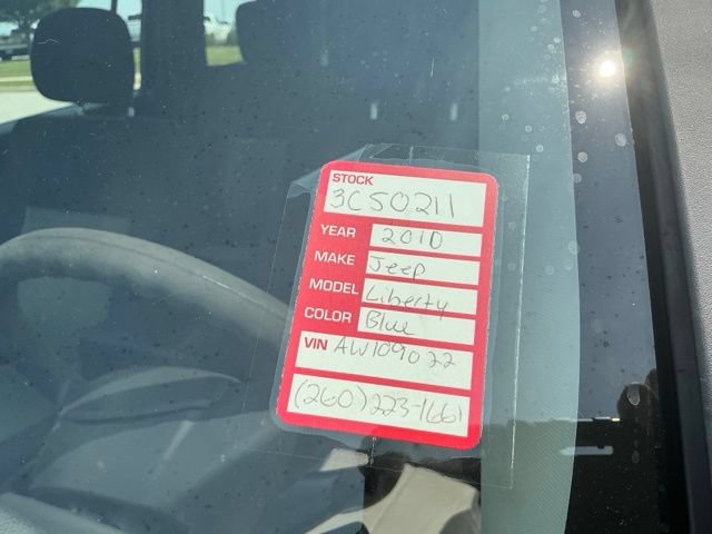 Used 2010 Jeep Liberty Sport AWD/4WD image 32