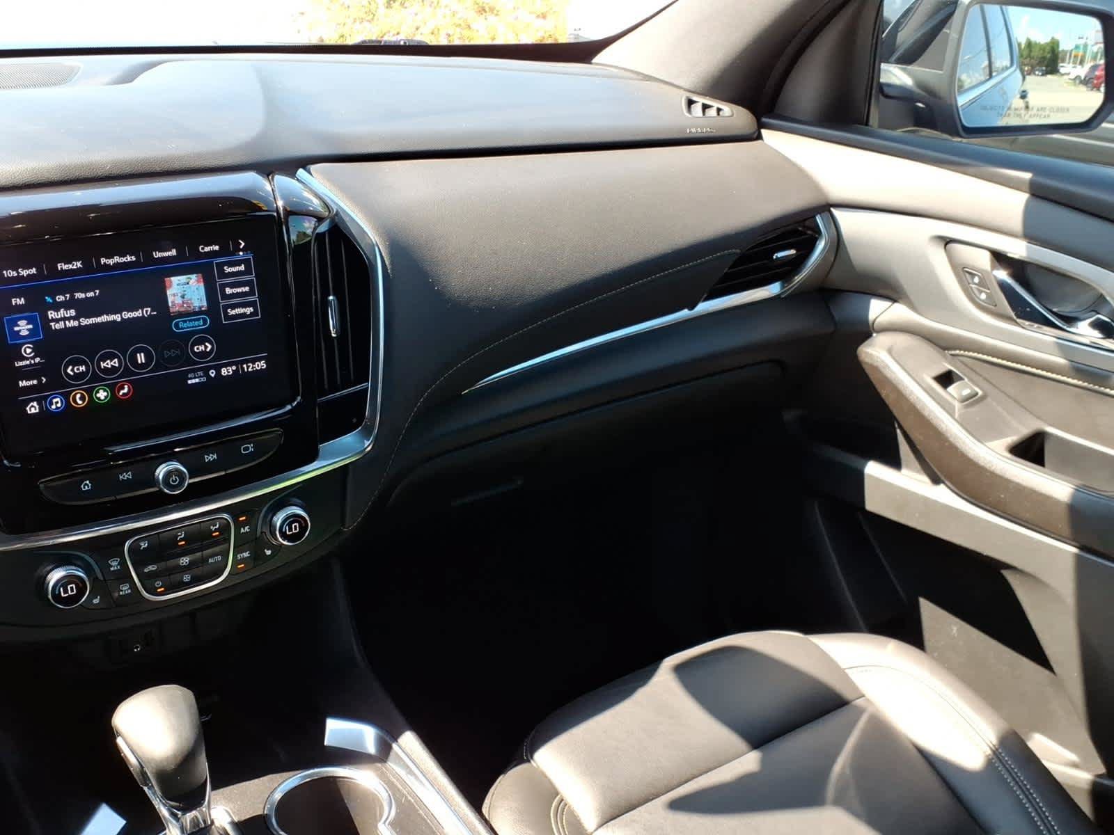 Used 2023 Chevrolet Traverse LT AWD/4WD image 16