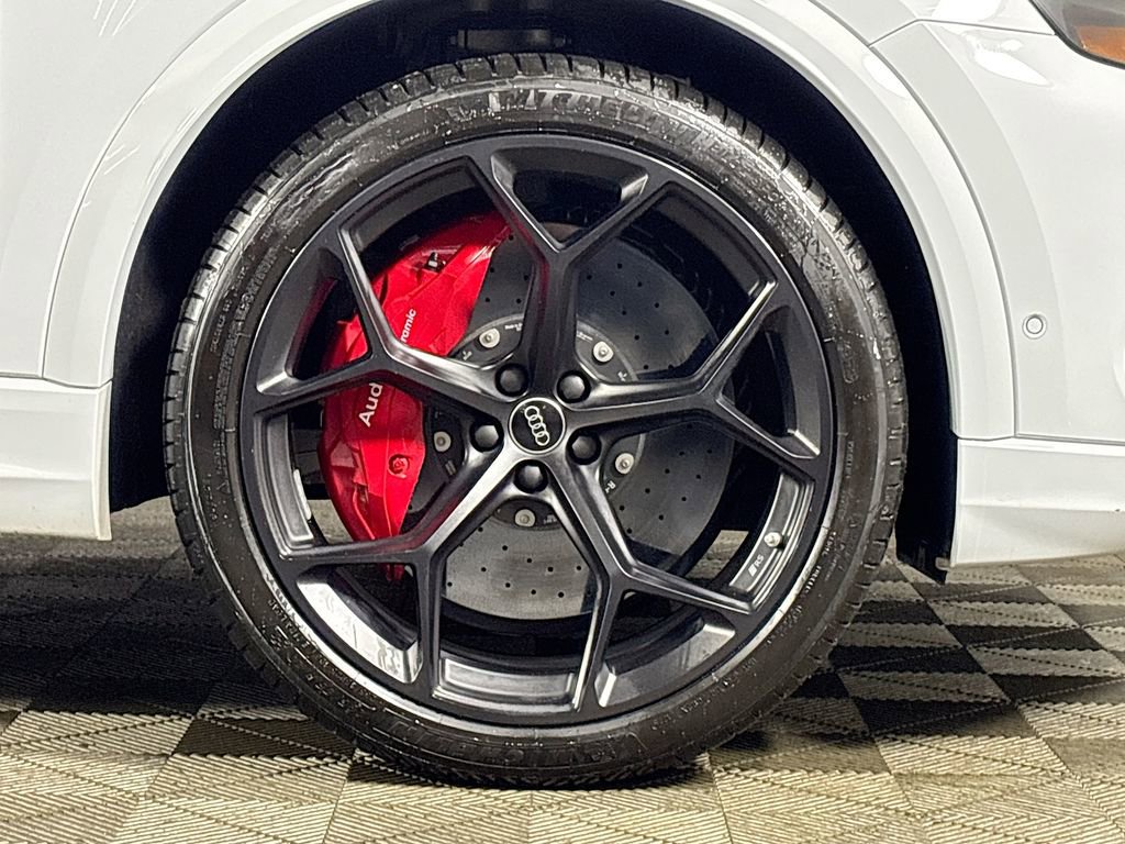 Used 2025 Audi RS Q8 performance image 25