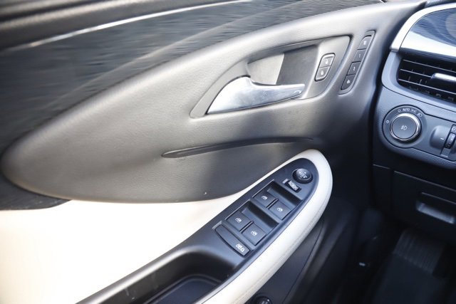 Used 2018 Buick Envision Essence image 21