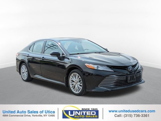 Used 2020 Toyota Camry XLE