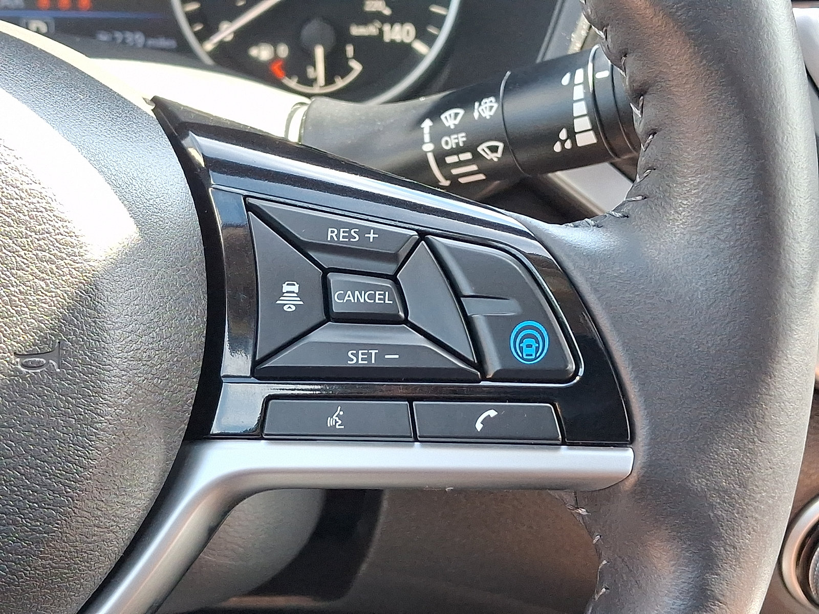 Used 2024 Nissan Altima 2.5 SV w/ SV Premium Package FWD image 23