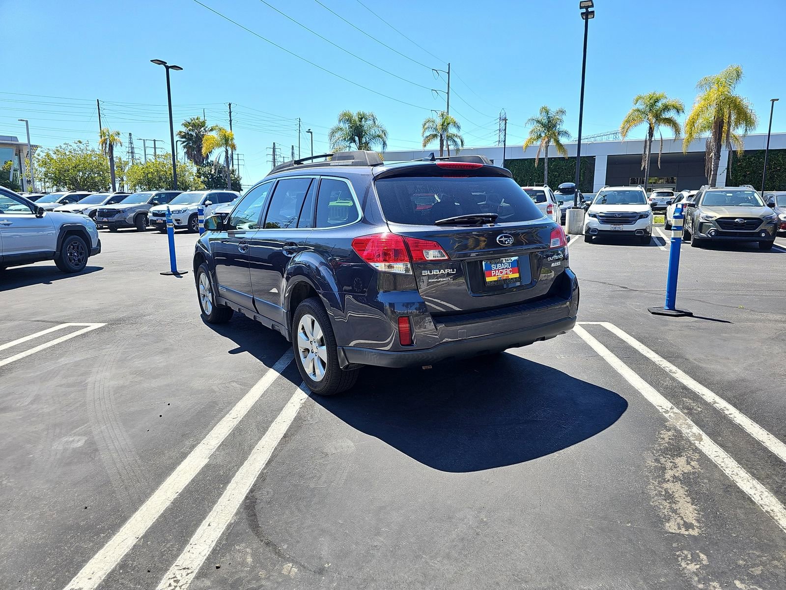 Used 2011 Subaru Outback 2.5i Premium image 5