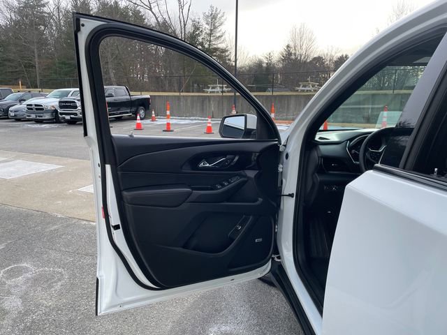 Used 2024 Chevrolet Traverse RS image 27