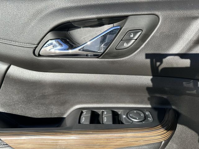 Used 2023 GMC Acadia SLE w/ Driver Convenience Package image 24