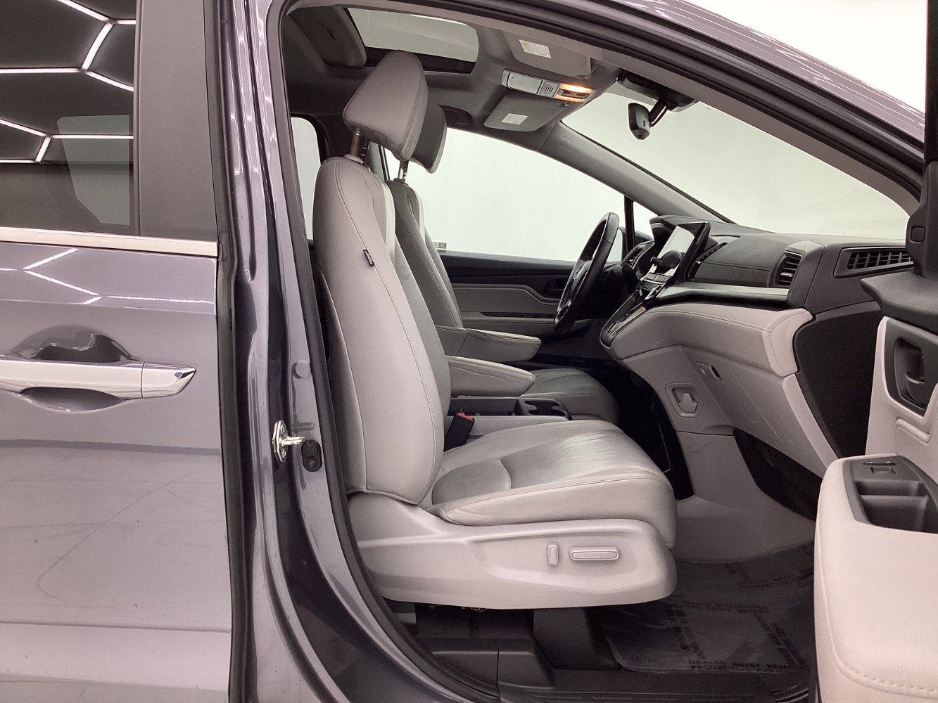 Used 2020 Honda Odyssey EX-L image 15