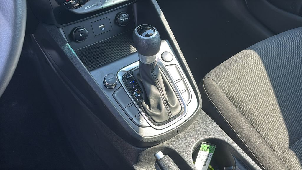 Used 2023 Hyundai Kona SEL AWD/4WD image 21