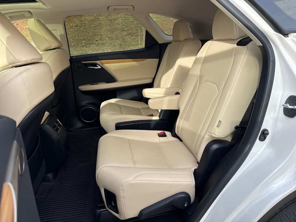 Used 2022 Lexus RX 350L Premium w/ Premium Package image 28