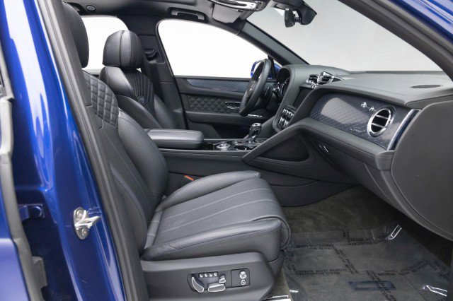 Used 2022 Bentley Bentayga Speed image 38