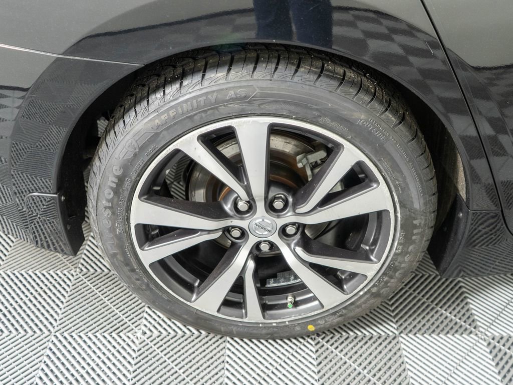 Used 2016 Nissan Maxima Platinum image 31