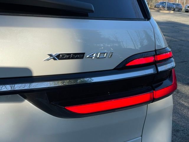 Used 2026 BMW X7 xDrive40i w/ Premium Package image 31