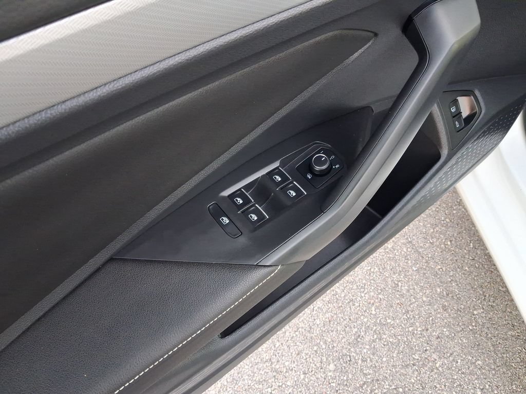 Used 2024 Volkswagen Jetta Sport FWD image 16