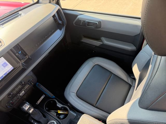 Used 2022 Ford Bronco Black Diamond image 17