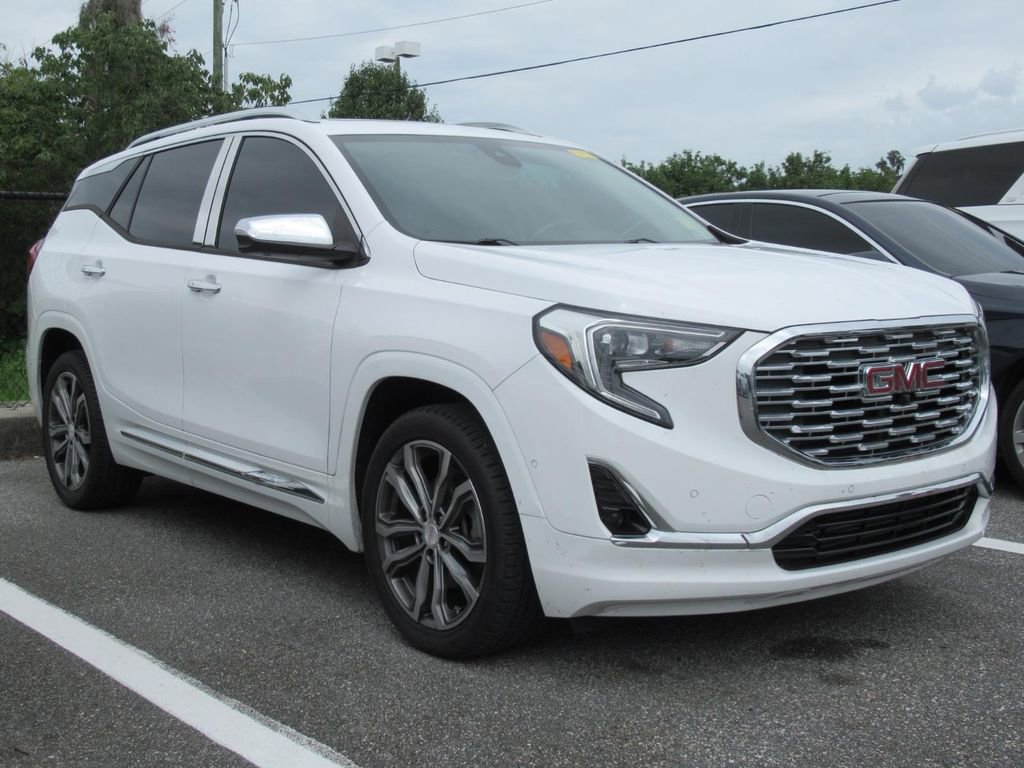 Used 2018 GMC Terrain Denali w/ Advanced Safety Package FWD image 1