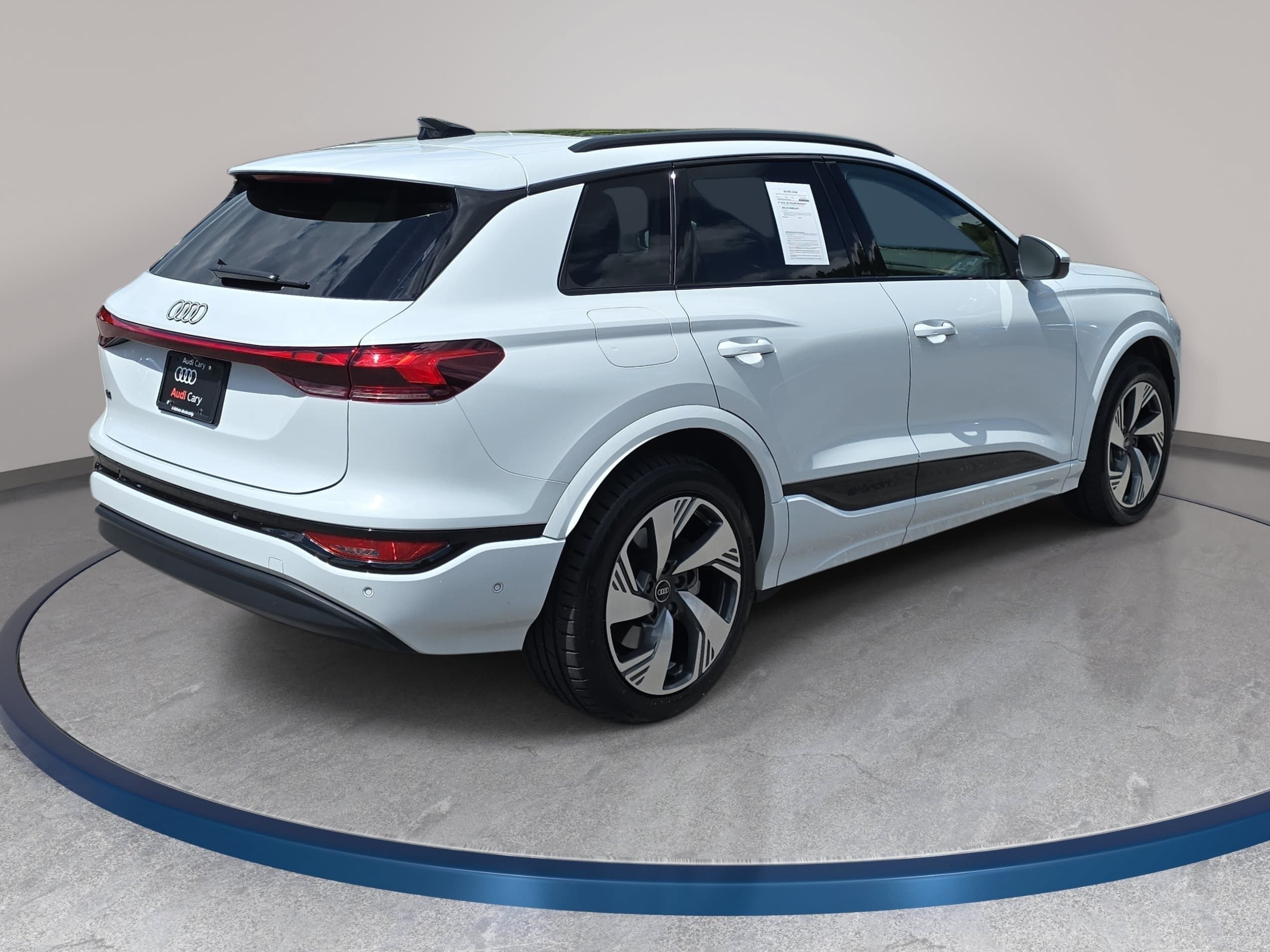 Used 2025 Audi Q6 e-tron Premium Plus AWD/4WD image 5