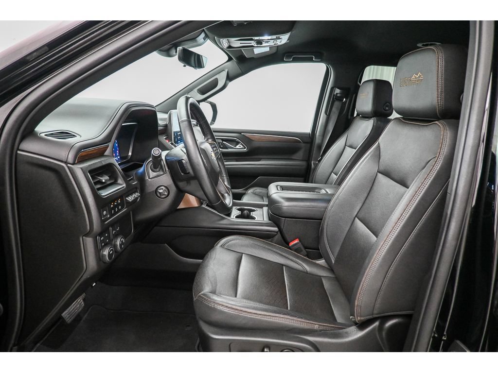 Used 2023 Chevrolet Tahoe High Country AWD/4WD image 12