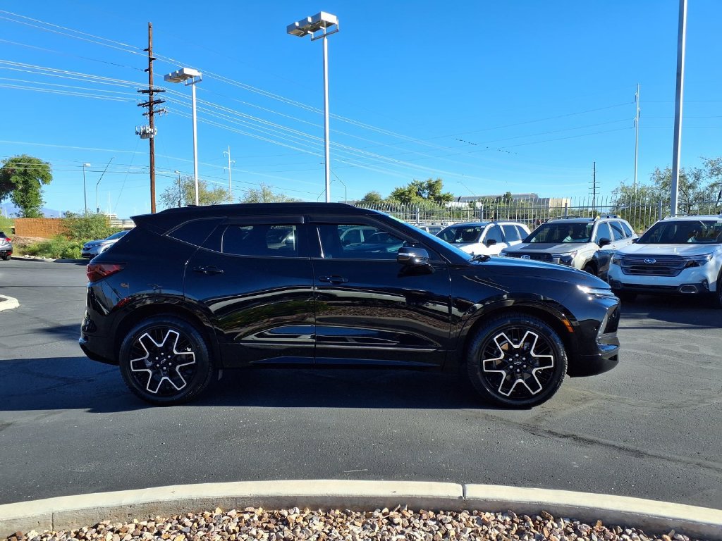 Used 2023 Chevrolet Blazer RS w/ Enhanced Convenience Package FWD image 9