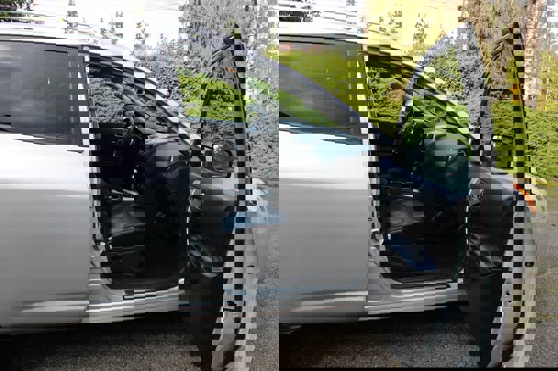 Used 2009 Nissan Rogue SL w/ Premium Pkg image 14