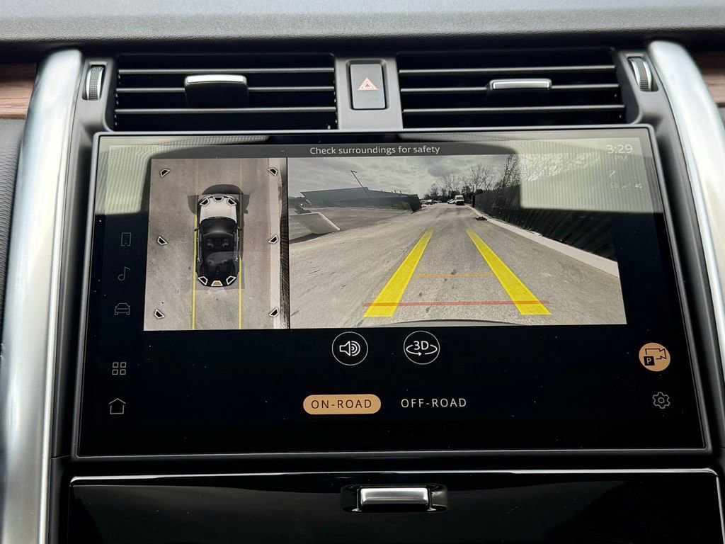 Certified 2025 Land Rover Discovery Dynamic SE image 27