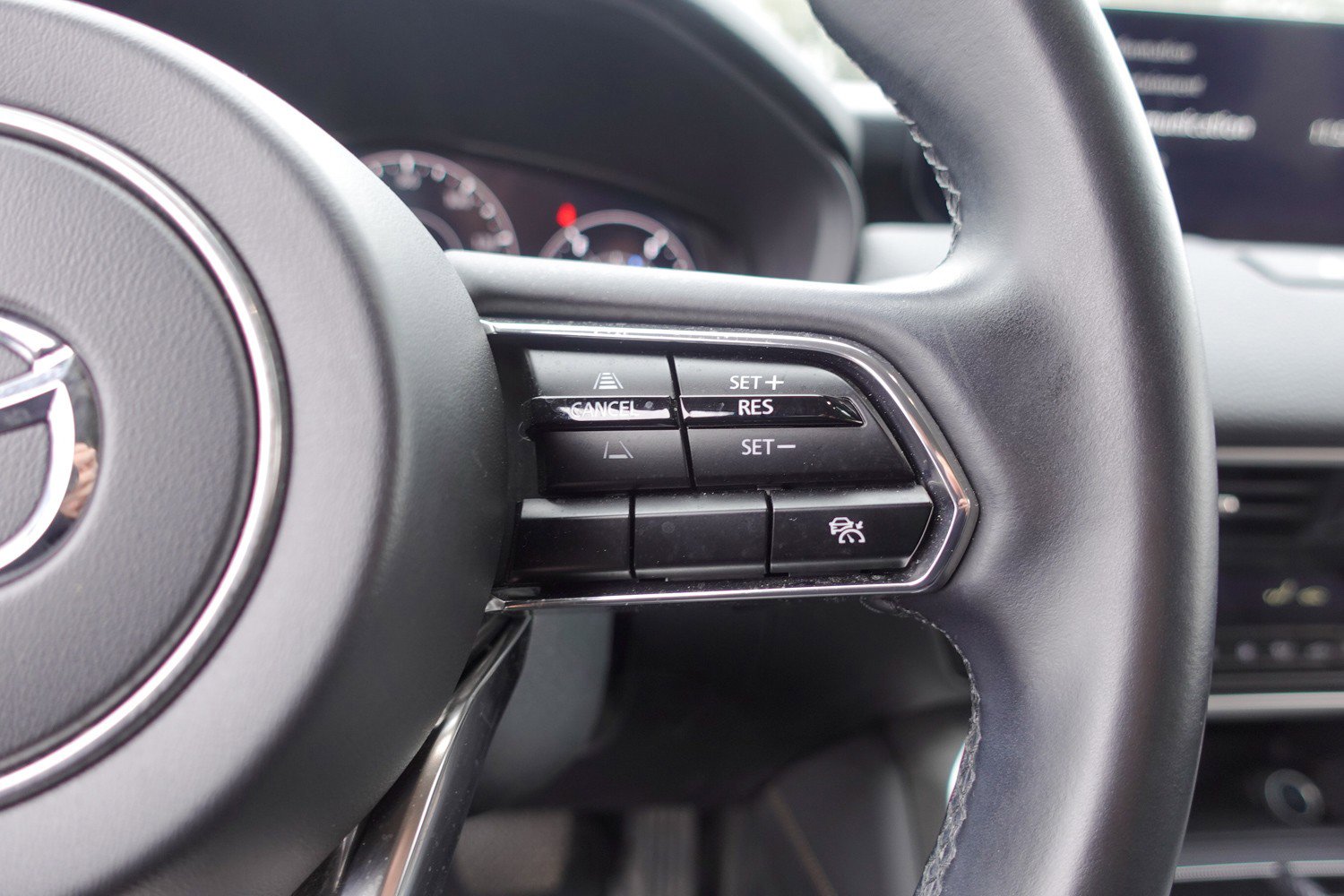 Used 2024 MAZDA CX-90 Plug-In Hybrid w/ Preferred image 16