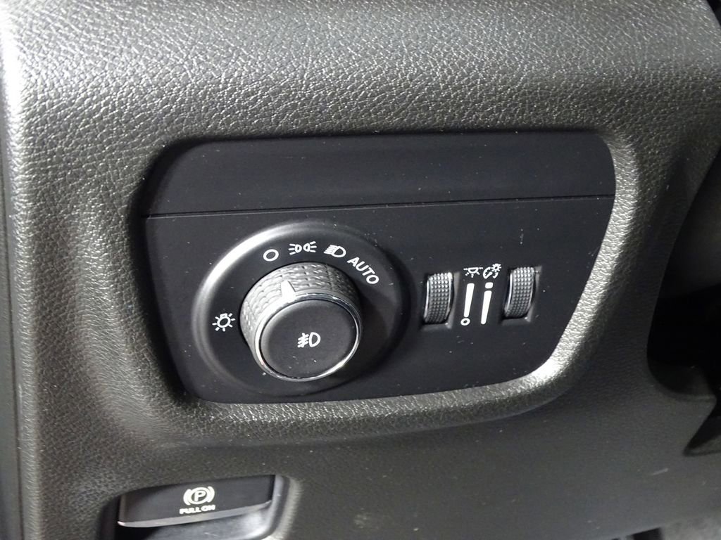 Used 2021 Jeep Grand Cherokee L Limited image 23