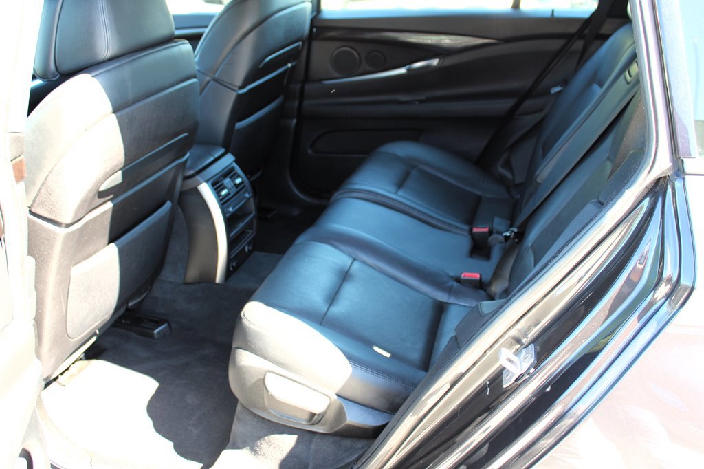 Used 2013 BMW 535i Gran Turismo xDrive AWD/4WD image 18