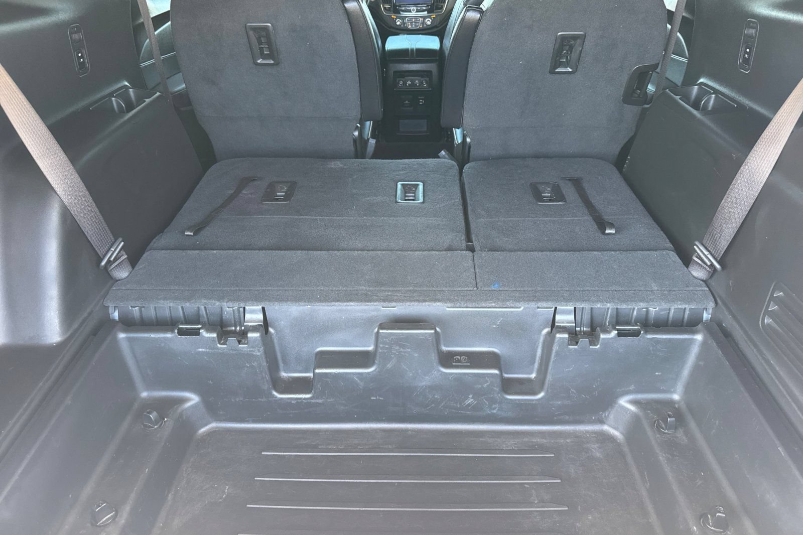 Used 2023 Chevrolet Traverse Premier FWD image 16
