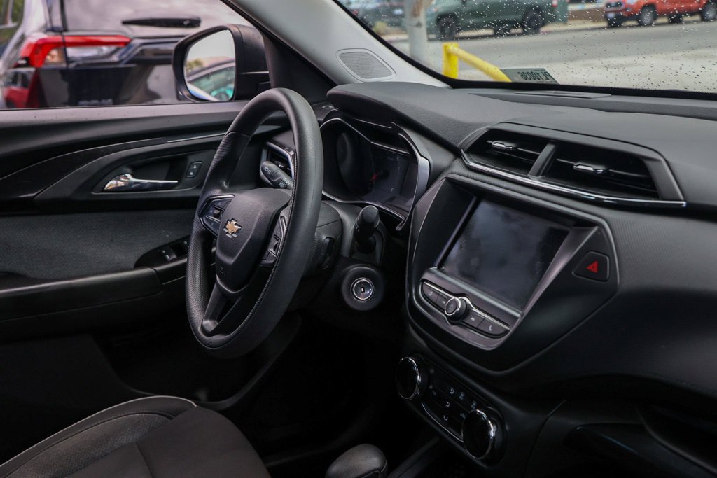 Used 2023 Chevrolet TrailBlazer LS FWD image 21