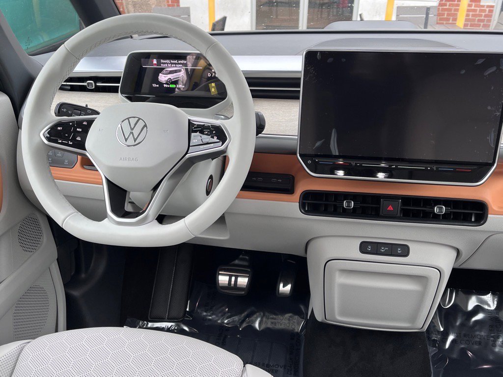New 2025 Volkswagen ID. Buzz 1st Edition image 13