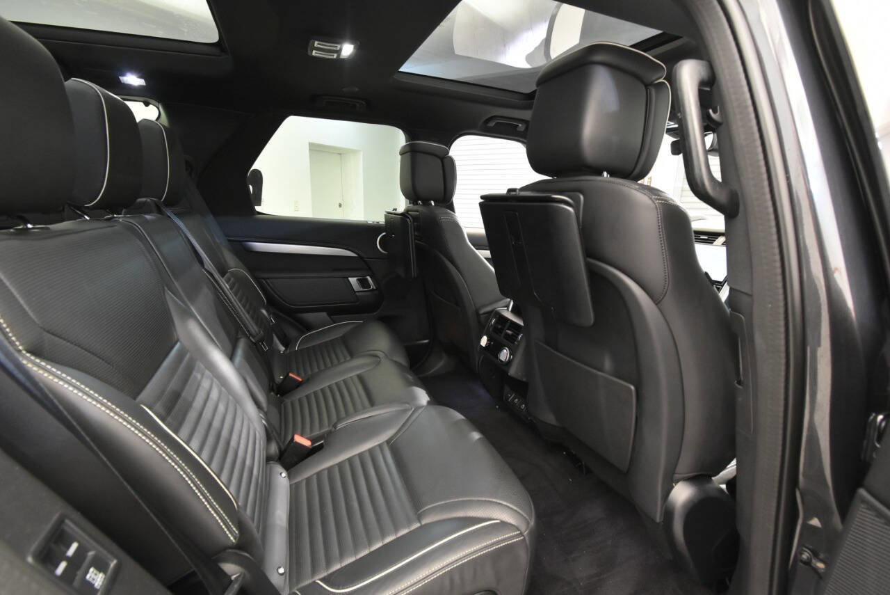 Used 2021 Land Rover Discovery S R-Dynamic image 17