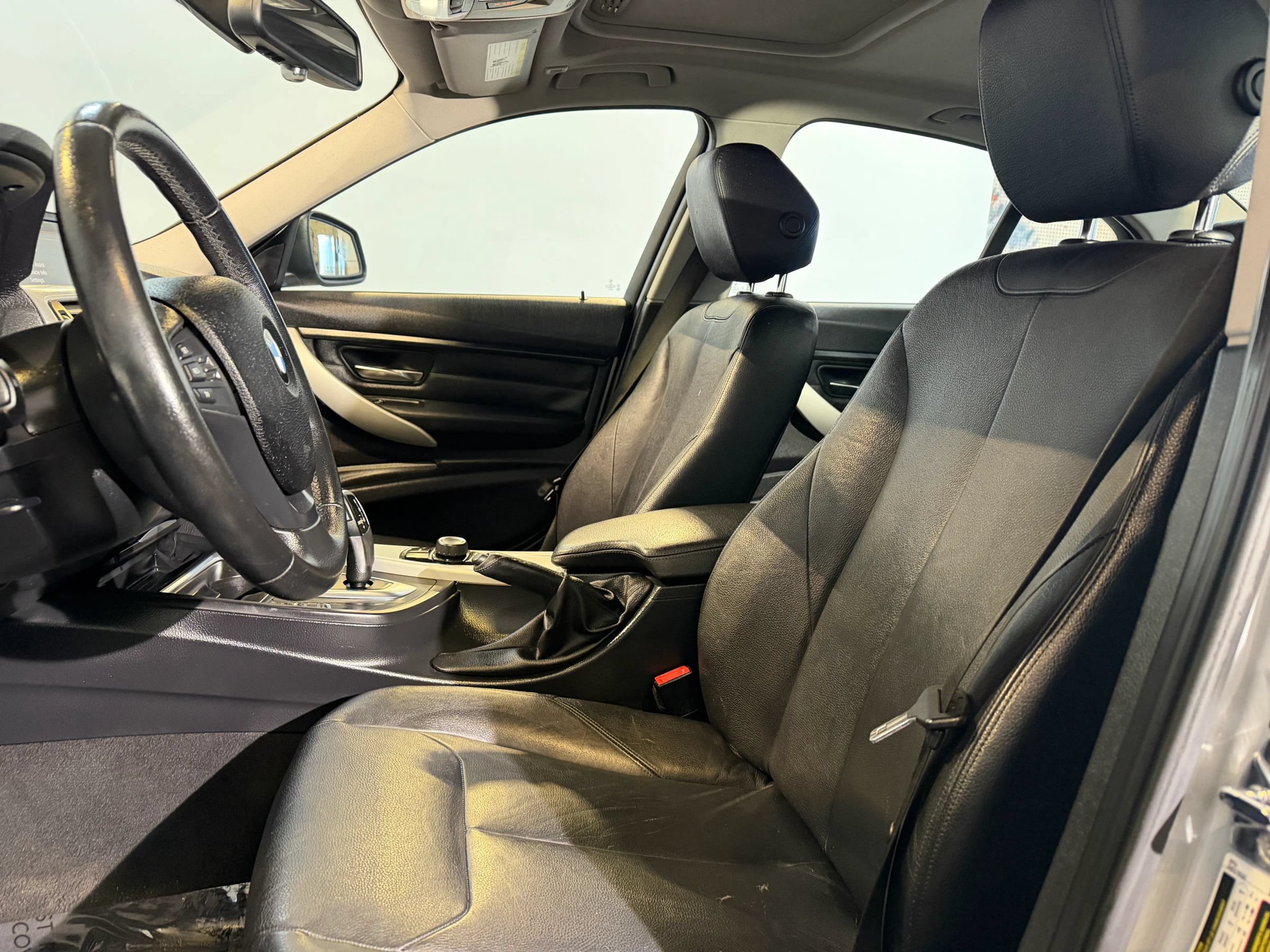 Used 2012 BMW 328i Sedan RWD image 14