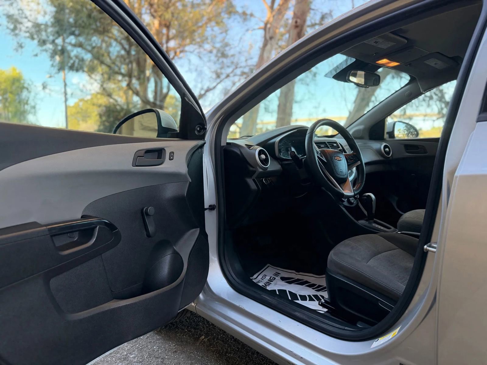 Used 2020 Chevrolet Sonic LT image 7