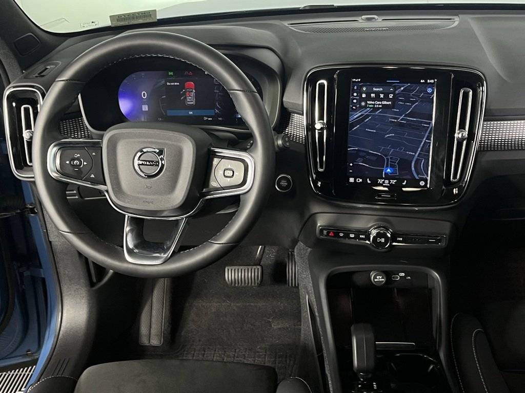 Used 2023 Volvo XC40 B5 Ultimate w/ Protection Package image 14