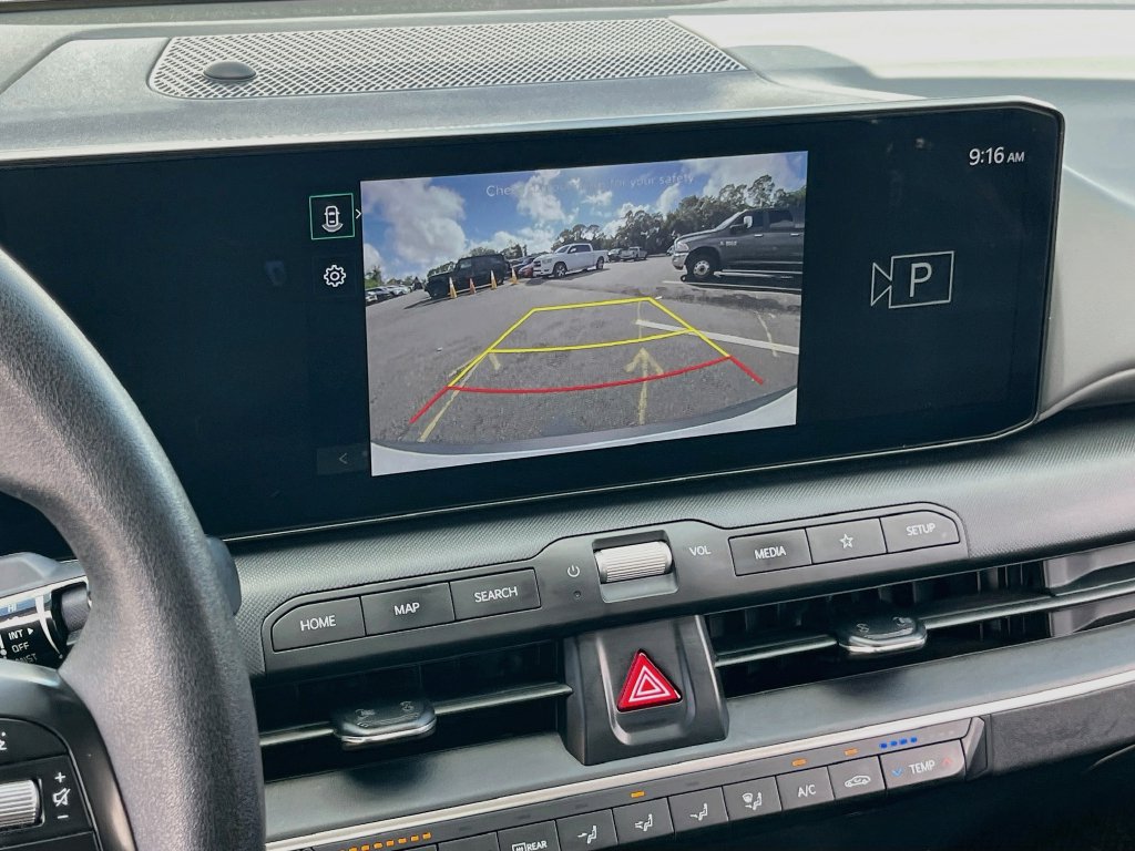 Used 2025 Kia K4 FWD image 13