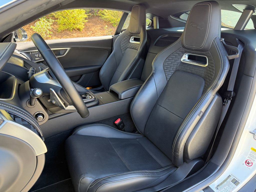 Used 2021 Jaguar F-TYPE R-Dynamic image 15