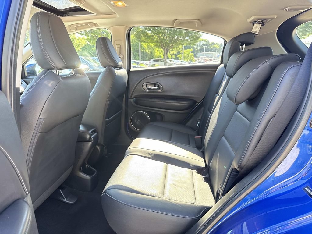Used 2020 Honda HR-V Touring image 19