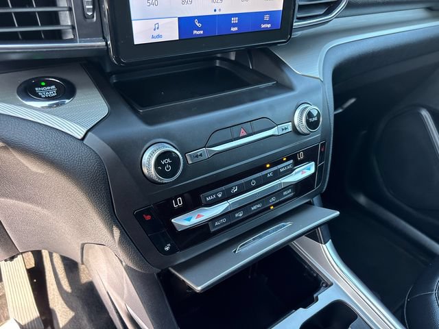 Used 2020 Ford Explorer XLT w/ Equipment Group 202A AWD/4WD image 24